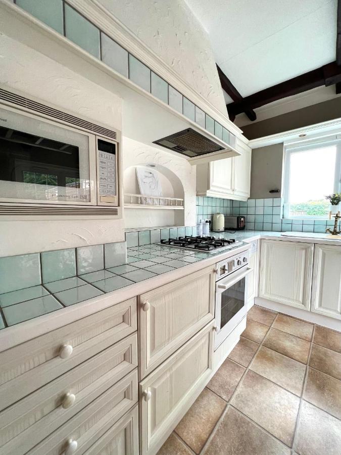 19A Stourwood Avenue Villa Bournemouth Eksteriør billede